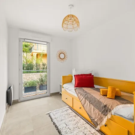 Val D'or, Moderne Et Famillial Pour 4 Personnes, Parking, Centre Gare Appartement Menton